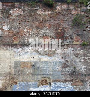 full frame image of painted brick wall background Stock Photo - Alamy