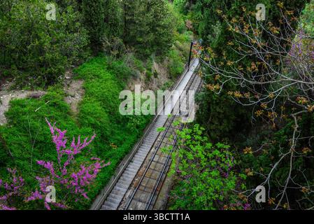 Funicular railway linking downtown Tbilisi with Mtatsminda Park ...