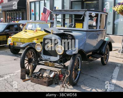 MODELCARS IN THE WORLD 1900-1985 写真集 本）MODELCARS IN THE WORLD 1900-1985 世界のミニカー 全832