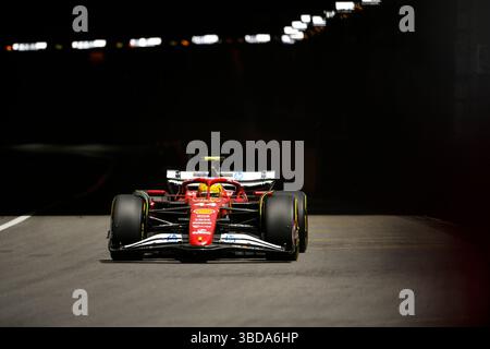 pin's rallye GP F1 Monaco 91 - shell (base argentée signée locomobile
