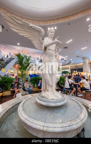 Thailand, Bangkok, Watthana ou Vadhana district, Terminal 21 Asok complex, each floor is decorated in the theme of touristic cities around the world, Rome floor Stock Photo