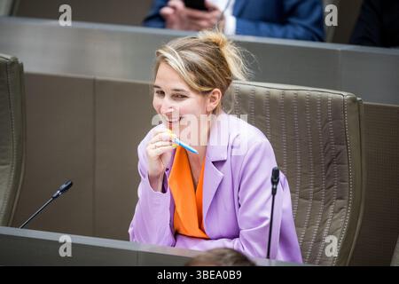 Brussels, Belgium. 28th May, 2025. Gianna Werbrouck pictured during a plenary session of the Flemish Parliament in Brussels, Wednesday 28 May 2025. BELGA PHOTO JASPER JACOBS Credit: Belga News Agency/Alamy Live News Stock Photo