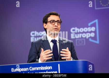 Brussels, Belgium. 28th May, 2025. Press conference of the two European Commissioners, Ekaterina Zakharieva and Stephane Sejourne, to present Choose Europe. - 28/05/2025 - Belgium/Brussels/Brussels - Sacha Leon/Le Pictorium Credit: LE PICTORIUM/Alamy Live News Stock Photo