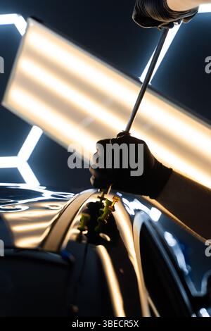 PDR Detailing reflection lines guide precise pulling for seamless ...