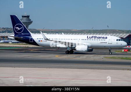 Lufthansa Airbus A320 214 airliner at Madrid Barajas Airport, registration D-AIZO. Stock Photo