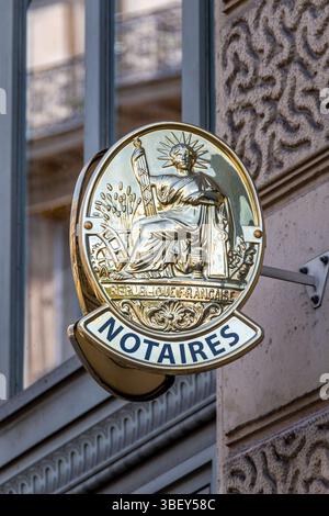 Street Sign to Notary Stock Photo - Alamy
