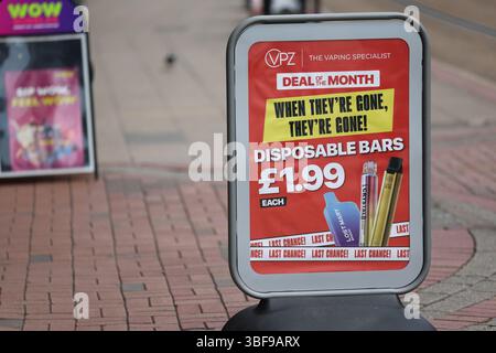 vpz disposable vapes Sheffield, UK. 31 May, 2025. Vape shop VPZ in Sheffield advertises an offer  on disposable bars (vapes) on the day before the disposable vape ban in the  UK. It is illegal for