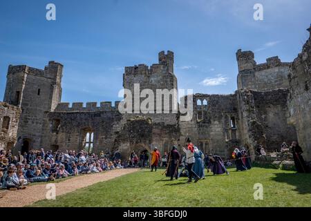 26-05-25. Historical reenactment at Bodiam Castle. Bodiam Castle is a 14th-century moated castle near Robertsbridge in East Sussex, England. Photo cre Stock Photo