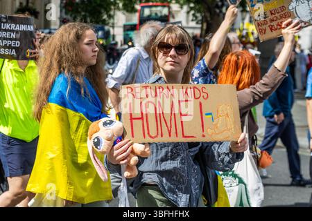 Ukrainian activists and allies protested for the release of Ukrainian children taken to Russia during the invasion of eastern Ukraine. A small group of children went to 10 Downing Street, asking Kier Starmer to raise the issue of the missing children. Stock Photo