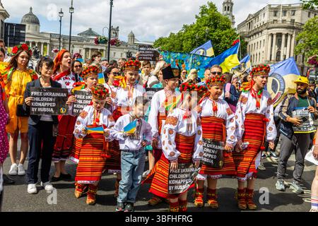 Ukrainian activists and allies protested for the release of Ukrainian children taken to Russia during the invasion of eastern Ukraine. A small group of children went to 10 Downing Street, asking Kier Starmer to raise the issue of the missing children. Stock Photo