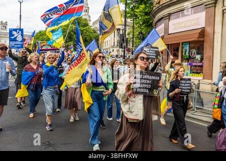Ukrainian activists and allies protested for the release of Ukrainian children taken to Russia during the invasion of eastern Ukraine. A small group of children went to 10 Downing Street, asking Kier Starmer to raise the issue of the missing children. Stock Photo