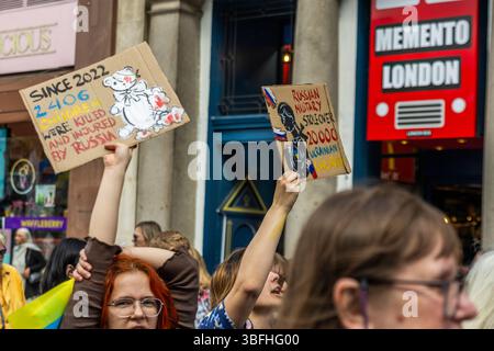 Ukrainian activists and allies protested for the release of Ukrainian children taken to Russia during the invasion of eastern Ukraine. A small group of children went to 10 Downing Street, asking Kier Starmer to raise the issue of the missing children. Stock Photo
