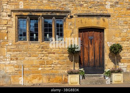 Window, door, Chipping Campden, The Cotswolds, England, Great Britain ...