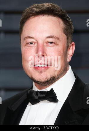 (FILE) Trump and Musk escalate public feud over agenda bill. BEVERLY HILLS, LOS ANGELES, CALIFORNIA, USA - FEBRUARY 26: Chief Executive Officer of Tesla, Inc., SpaceX and xAI and Chairman of X (formerly Twitter) Elon Reeve Musk arrives at the 2017 Vanity Fair Oscar Party held at the Wallis Annenberg Center for the Performing Arts on February 26, 2017 in Beverly Hills, Los Angeles, California, United States. (Photo by Xavier Collin/Image Press Agency) Stock Photo