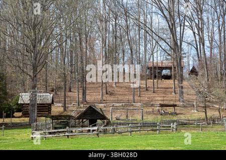 Clinton, Tennessee - The Museum of Appalachia, a collection of pioneer ...