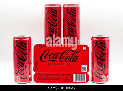 Coca-Cola Zero sugar soda cans and cardboard multipack packaging isolated on white. Stock Photo