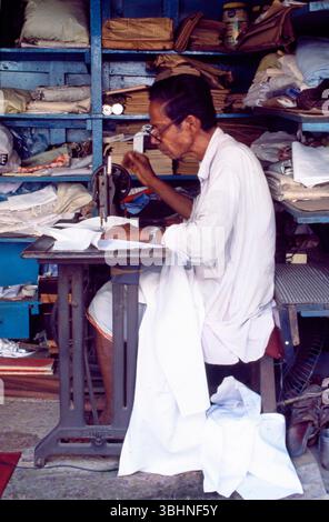 Seamster in the street in Kolkata, India, 2001 Stock Photo