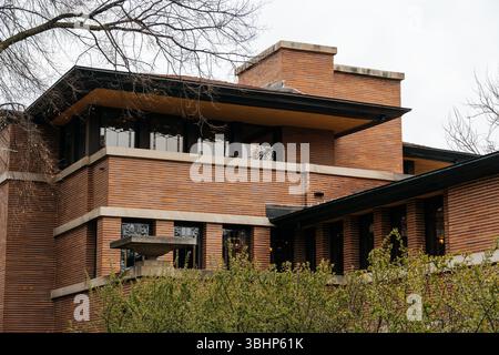 Frank lloyd wright prairie house architecture hi-res stock