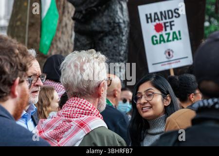 London, UK. 9th June, 2025. Zarah Sultana, MP for Coventry South, speaks to pro-Palestinian activists protesting outside Downing Street against Israel's hijacking in international waters off Egypt of the Madleen, a UK-flagged vessel belonging to the Gaza Freedom Flotilla which was carrying humanitarian aid to Gaza. The activists called for the release of the Madleen and its crew and on the UK government to take action against Israel including ceasing all arms sales and imposing sanctions. Credit: Mark Kerrison/Alamy Live News Stock Photo