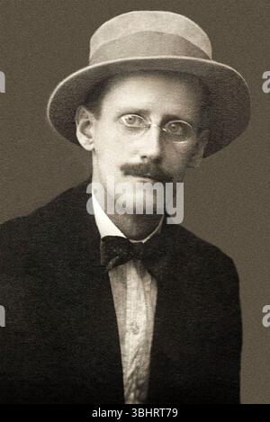 James Joyce (1882-1941), Irish writer and author of ULYSSES (1922) and ...