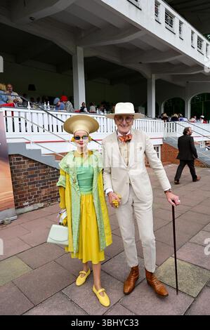 Günther Krabbenhöft, Britt Kanja beim Renntag der Deutschen Einheit auf ...
