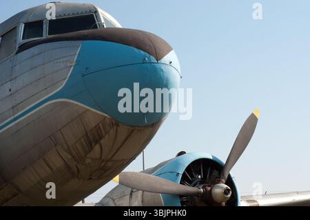 Vintage propeller airplane cockpit view DC-7 Stock Photo - Alamy