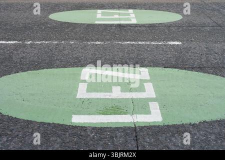 LEZ Low Emission Zone road sign signage,  Aberdeen, Scotland, UK Stock Photo