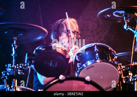 Garbage Drummer Garbage (Butch Vig, drums) playing live in Obras Stadium, Buenos Aires ...