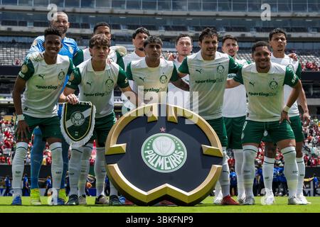 Al Ahly players pose for a team phot ahead of the Club World Cup Group