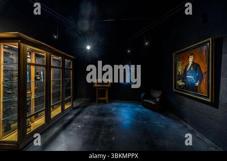 Showroom at Cognac Castle, home of the manufacturer Baron Otard. Sightseeing tour with tasting at the Château de Cognac. Rue François 1er, Cognac, Nouvelle-Aquitaine, France Stock Photo