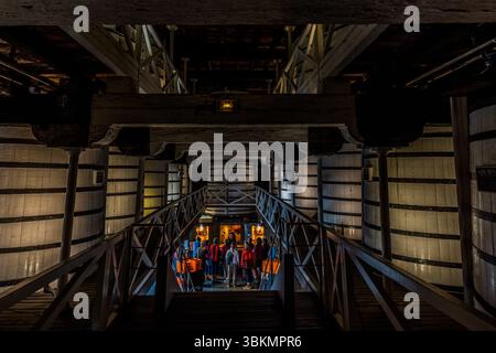View of the sales room of cognac producer Baron Otard in the Château de Cognac. Sightseeing tour with tasting at the Château de Cognac. Rue François 1er, Cognac, Nouvelle-Aquitaine, France Stock Photo