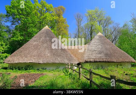 bryn-eryr-iron-age-celtic-village-and-roundhouses-st-fagans-national