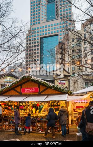 Christmas Market at Market Square in downtown Pittsburgh, Pennsylvania, USA. Stock Photo