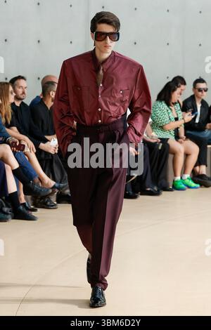 SAINT LAURENT men Spring-Summer 2026 runway during Paris Fashion Week ...