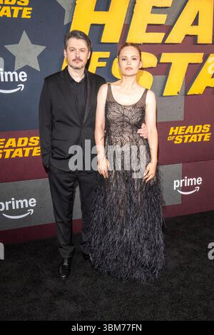 Katta dumbali ayollar fotosuratlari