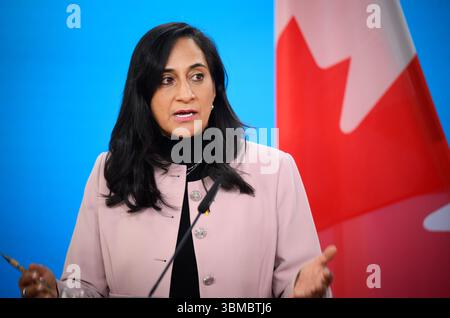 Berlin, Germany. 26th June, 2025. Anita Anand, Foreign Minister of Canada, speaks at a press conference with Federal Foreign Minister Wadephul after their meeting at the Federal Foreign Office. Credit: Bernd von Jutrczenka/dpa/Alamy Live News Stock Photo