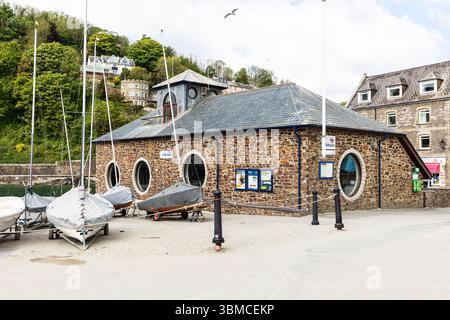 Lifeboat station looe hi-res stock photography and images - Alamy