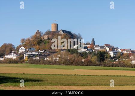 Krofdorf-Gleiberg bei Gießen, Burg Gleiberg, Ansicht von Südwesten Stock Photo