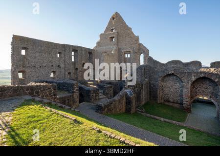 Krofdorf-Gleiberg bei Gießen, Burg Gleiberg, Ruine des Palas Stock Photo