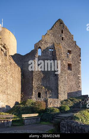 Krofdorf-Gleiberg bei Gießen, Burg Gleiberg, Ruine des alten Palas Stock Photo