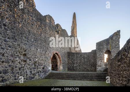 Krofdorf-Gleiberg bei Gießen, Burg Gleiberg, Ruine des Zwingers Stock Photo