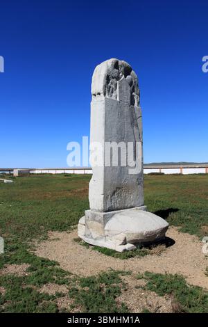 Ayollar külotli va külotsiz