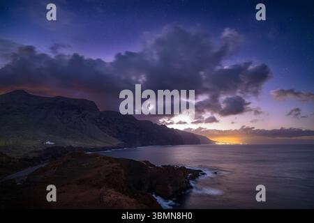 Sunrise on the cliffs south of Faro de Punta Teno, Santa Cruz de Tenerife, Spain Stock Photo