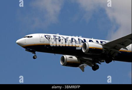 EI-HAY. Ryanair Boeing 737 MAX 8, Stock Photo