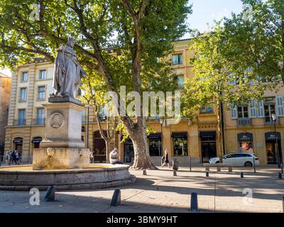 Aix-en-Provence, Provence, France - August 8, 2018. Fountain dedicated to Roi René, located on the Cours Mirabeau, built in 1819 and restored in 2009 Stock Photo