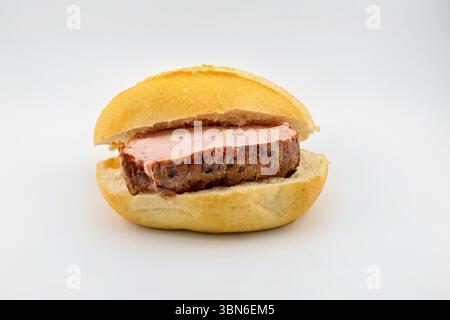 Fleischkäse im Brötchen Stock Photo