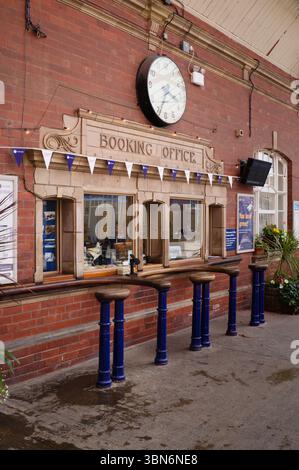The ticket office at Bridlington Railway station Stock Photo