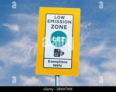 Low emission zone sign in city centre of Glasgow being enforced for all vehicles Stock Photo