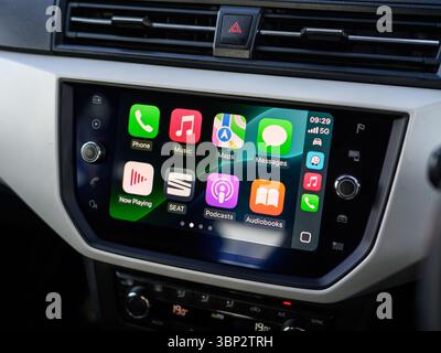 View of Apple Carplay on a car infotainment screen Stock Photo