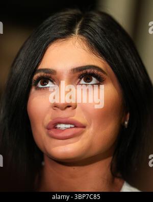 FILE) Kylie Jenner spills plastic surgery secrets as Hollywood's beauty  myth crumbles. Over the past few